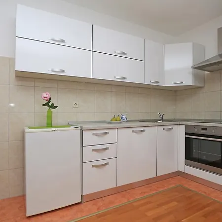 Lejlighed Central Beach Apartment Makarska