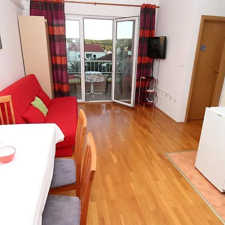 Central Beach Apartment Apartman